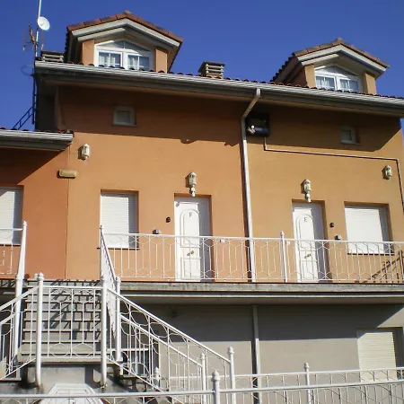 Turismo S.l. * Bañugues